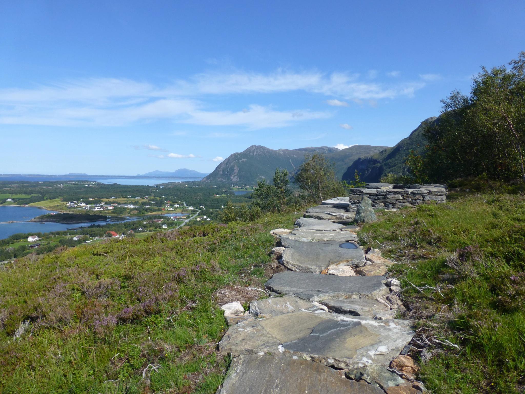 Midsundtrappene - Wanderung Aksla und Akslahornet