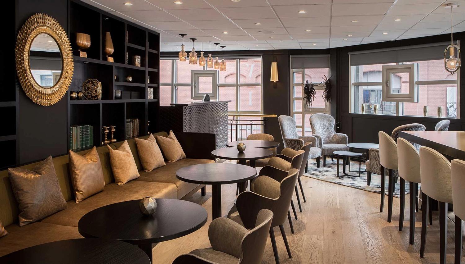 Hotel bar