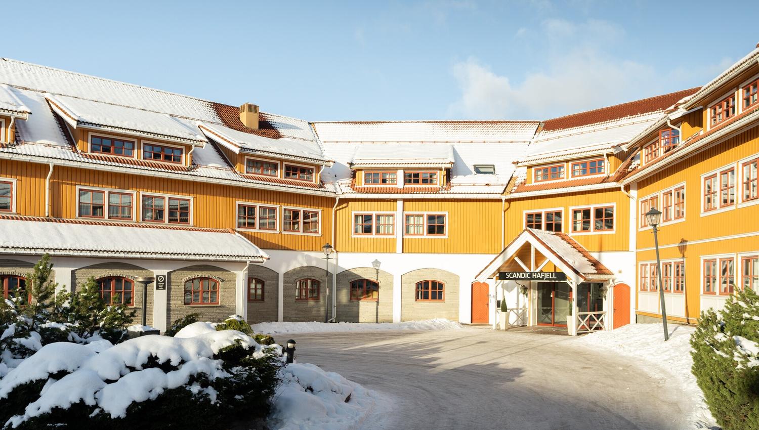 Fasaden på Scandic Hafjell vinter