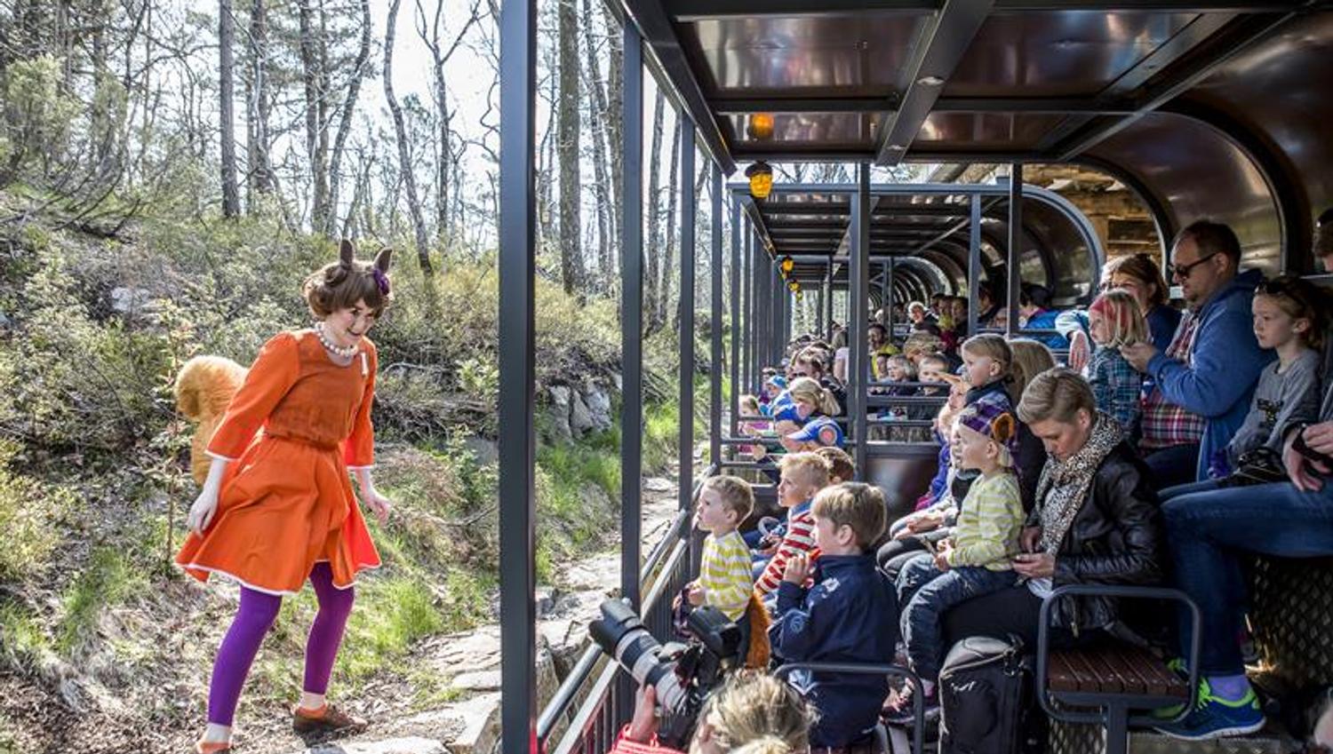 Tribunetog Hakkebakkeskoven