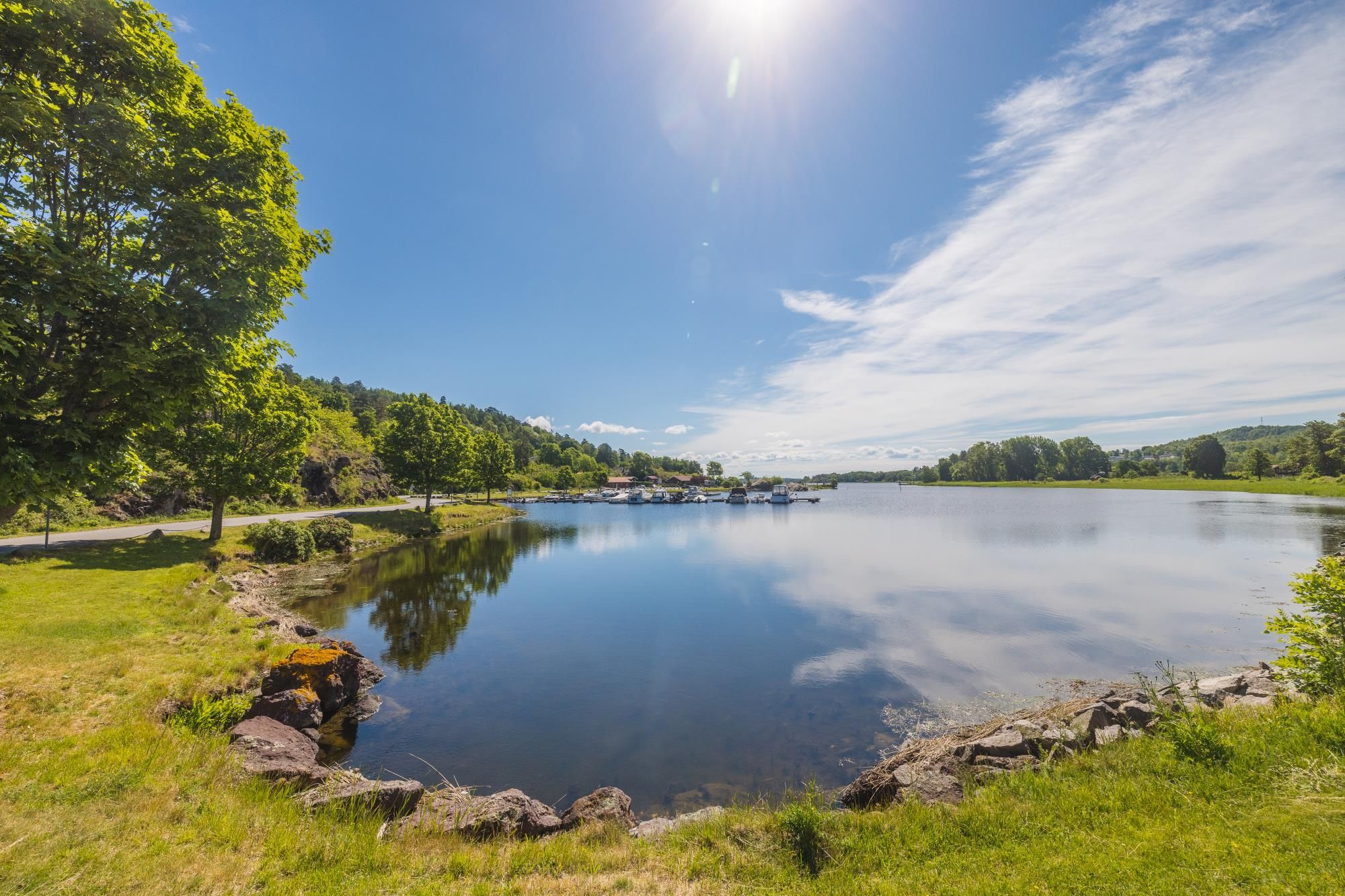 Flotte plasser ved vannet