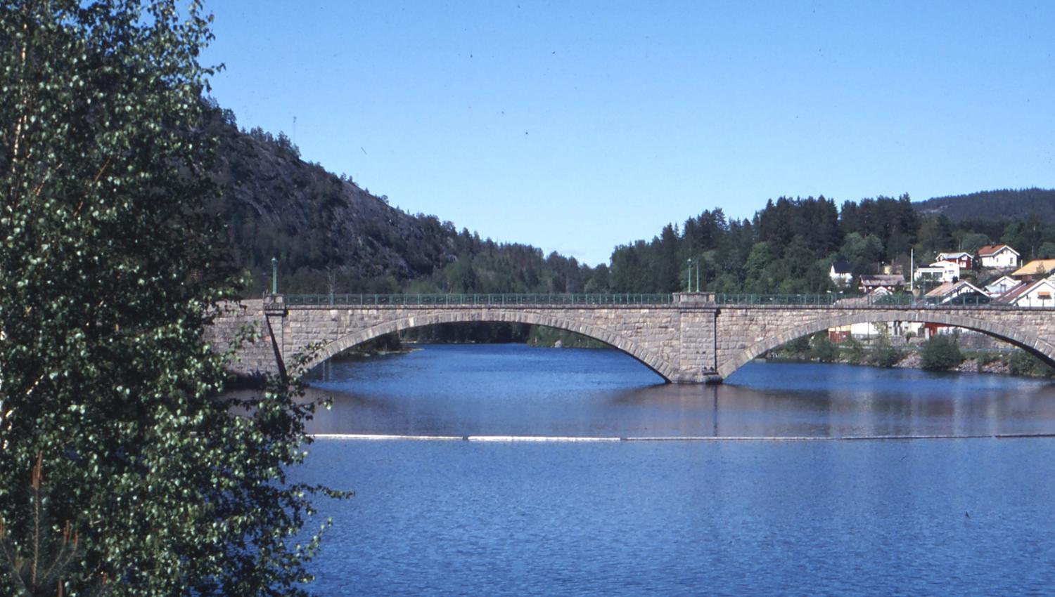 Åmfoss bru