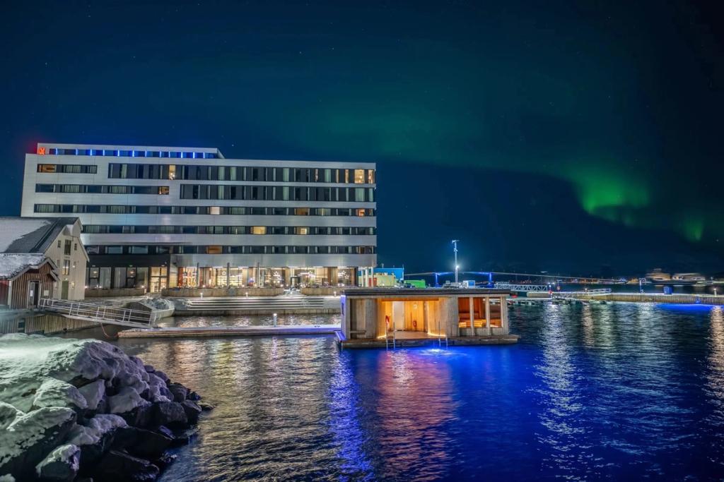 Planlegg reisen til Vesterålen | Aktiviteter, hotell, mat og drikke