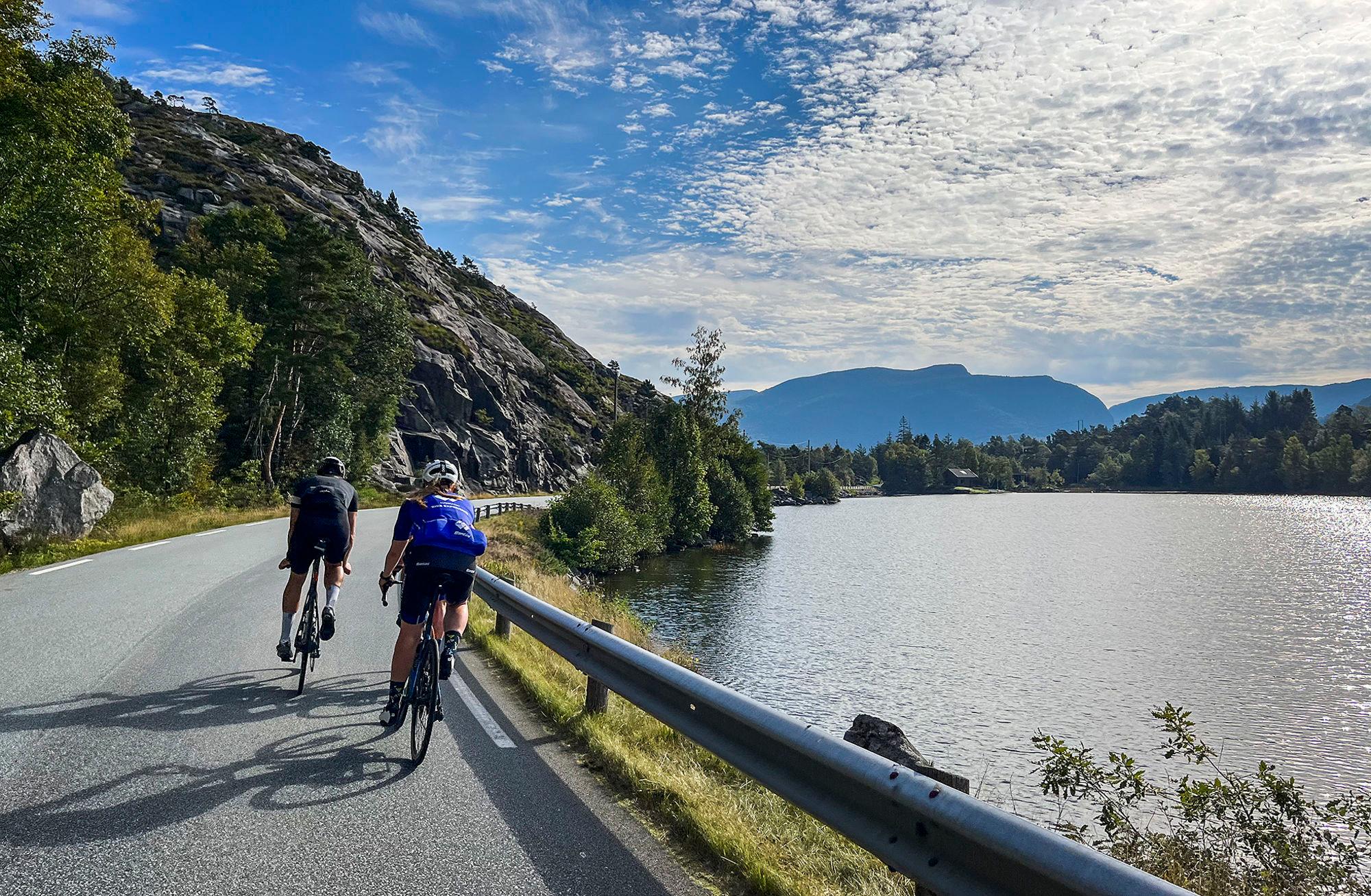 Tre syklister på tur