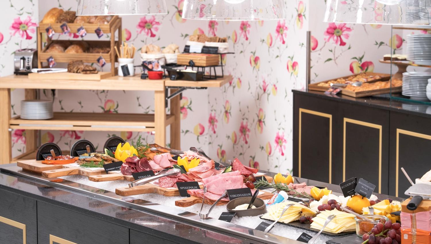 Breakfast buffet