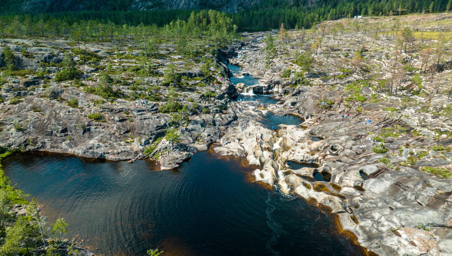 drone image of the giant's kettles in Nissedal