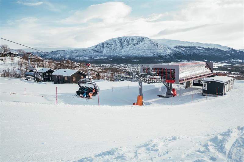Onkel Pudder ligger i Vangslia, Oppdal Skisenter, ved stolheisen.