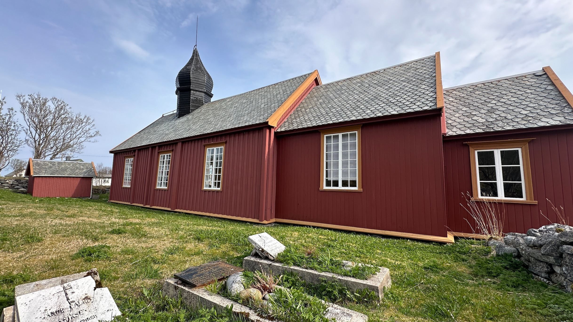 Værøy gamle kirke