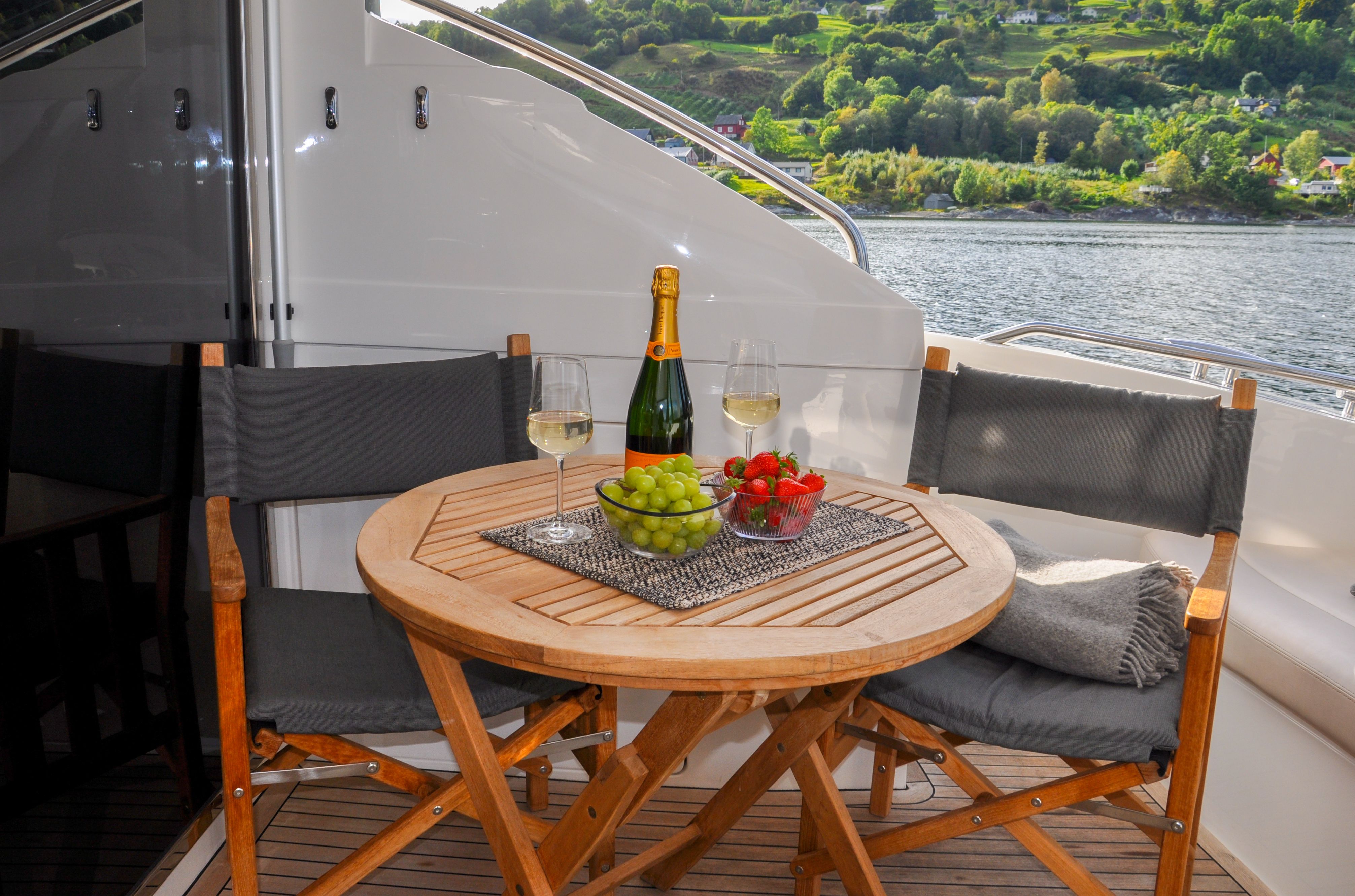Private yacht cruise in the Bergen area, aft deck