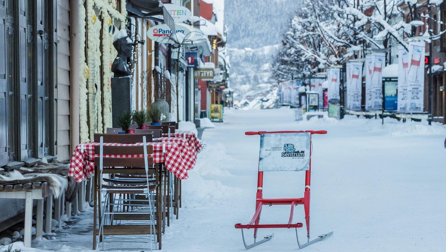 Kicksledge in the walking street in Lillehammer
