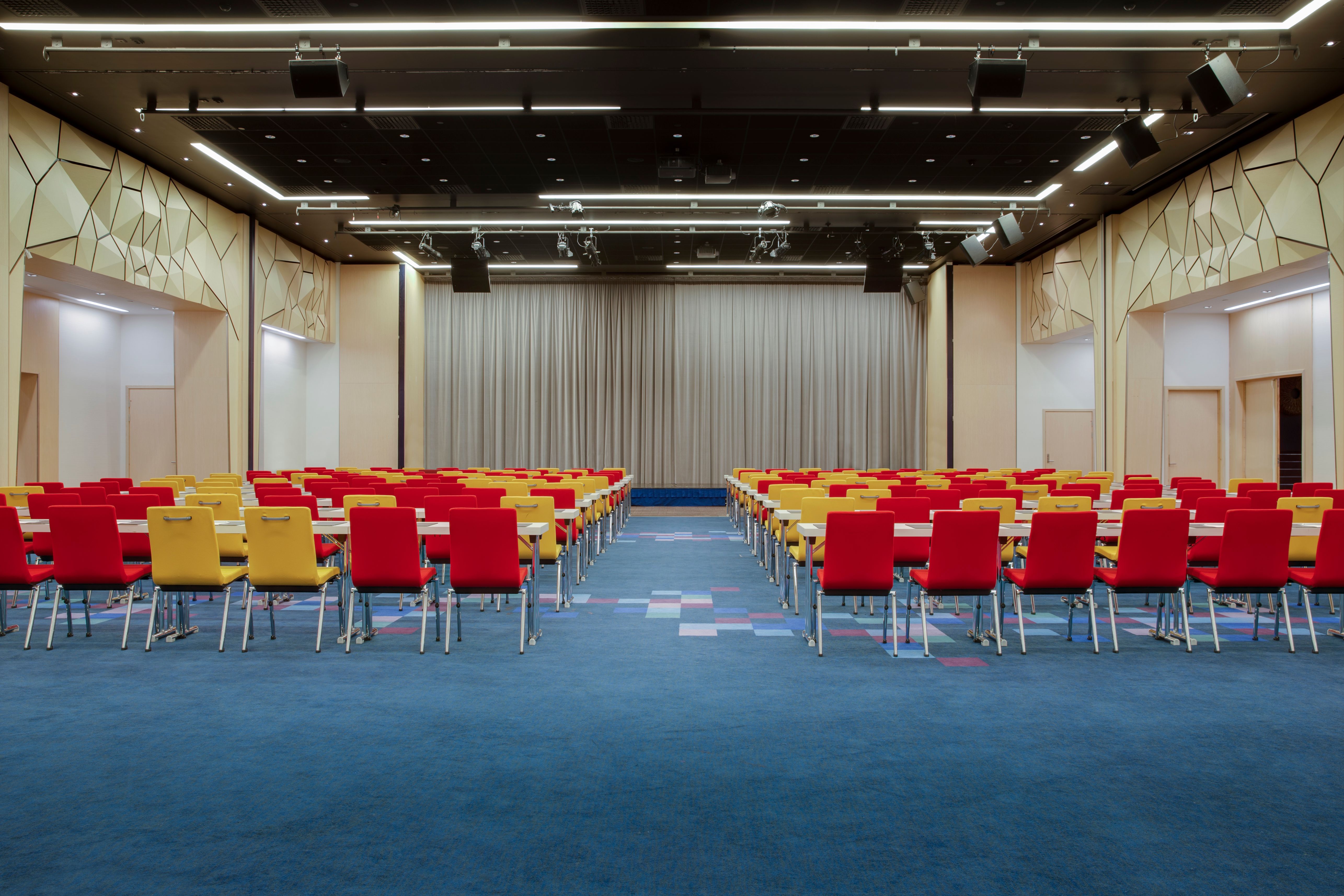 Radisson Blu Royal Hotel - Conference room
