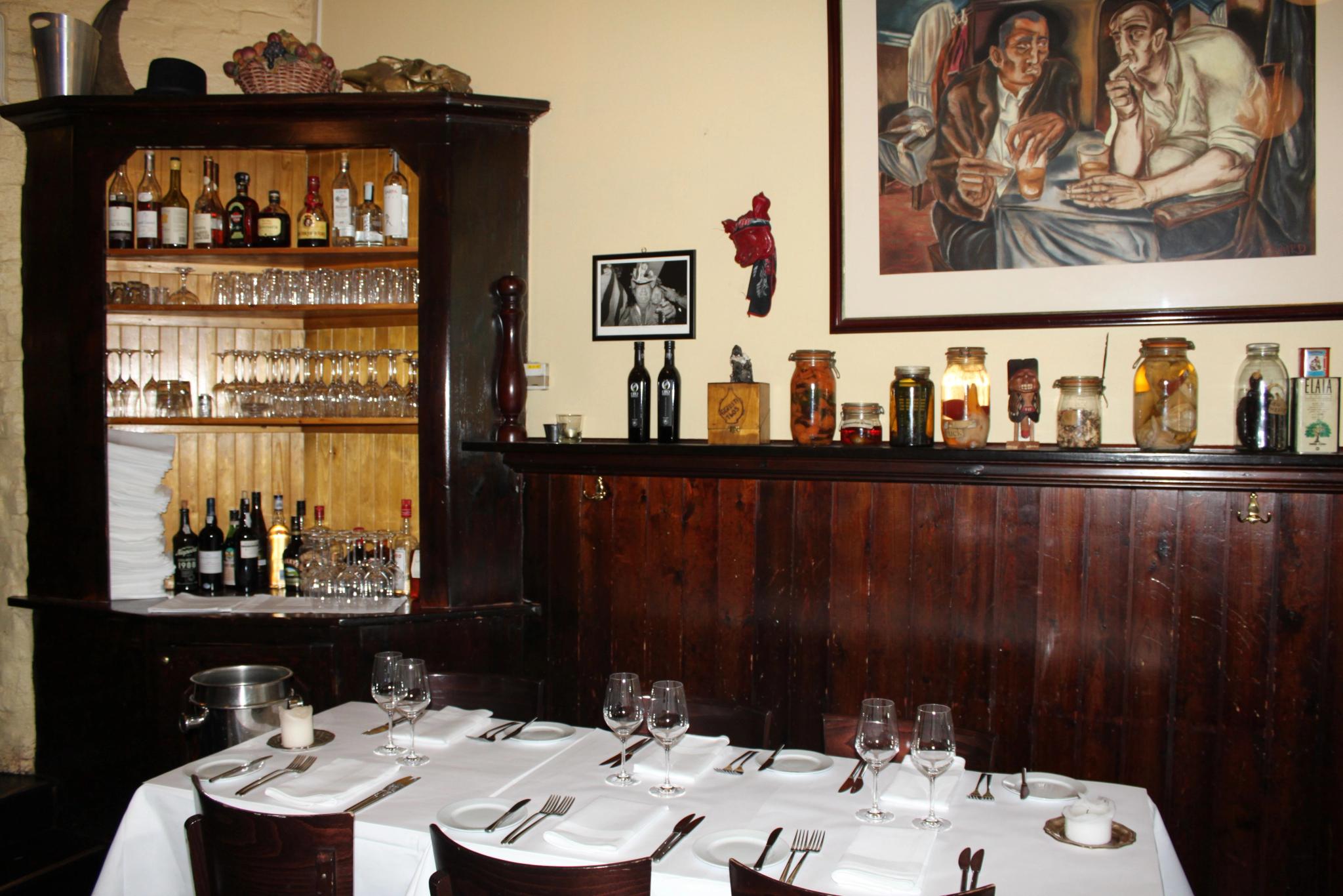 table and decoration at Palace Grill