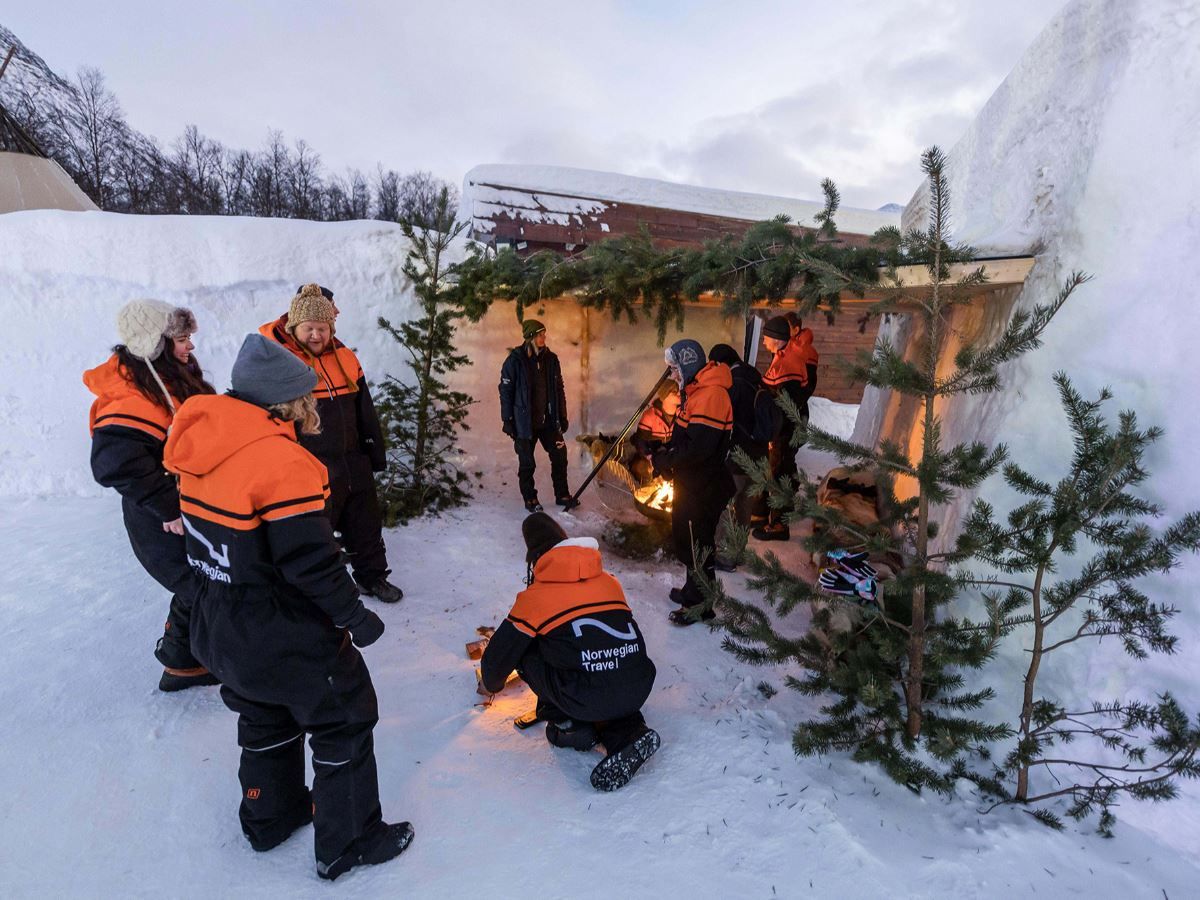 Guests try to light the fire