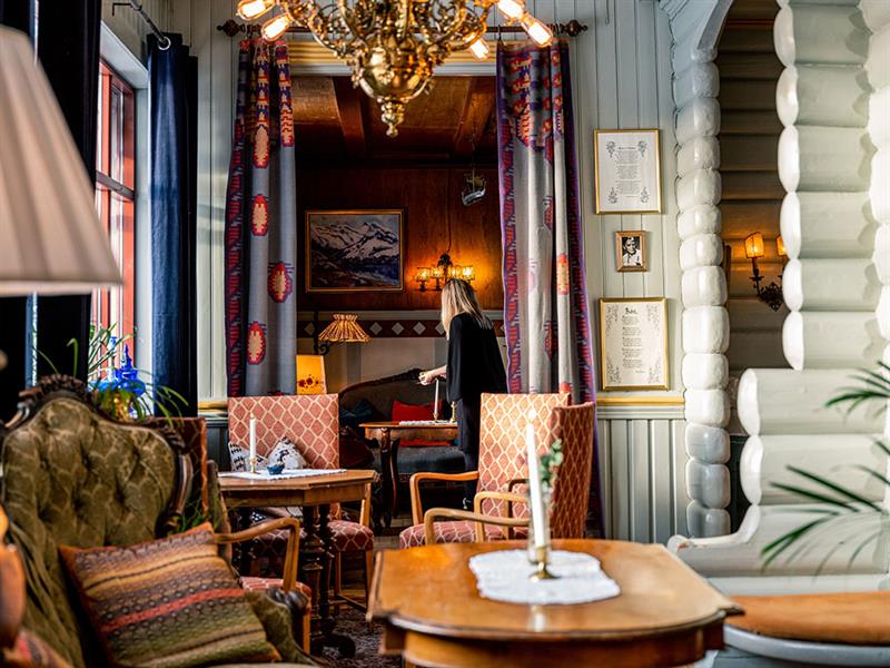 cozy living room / lounge at Tuddal Høyfjellshotel 