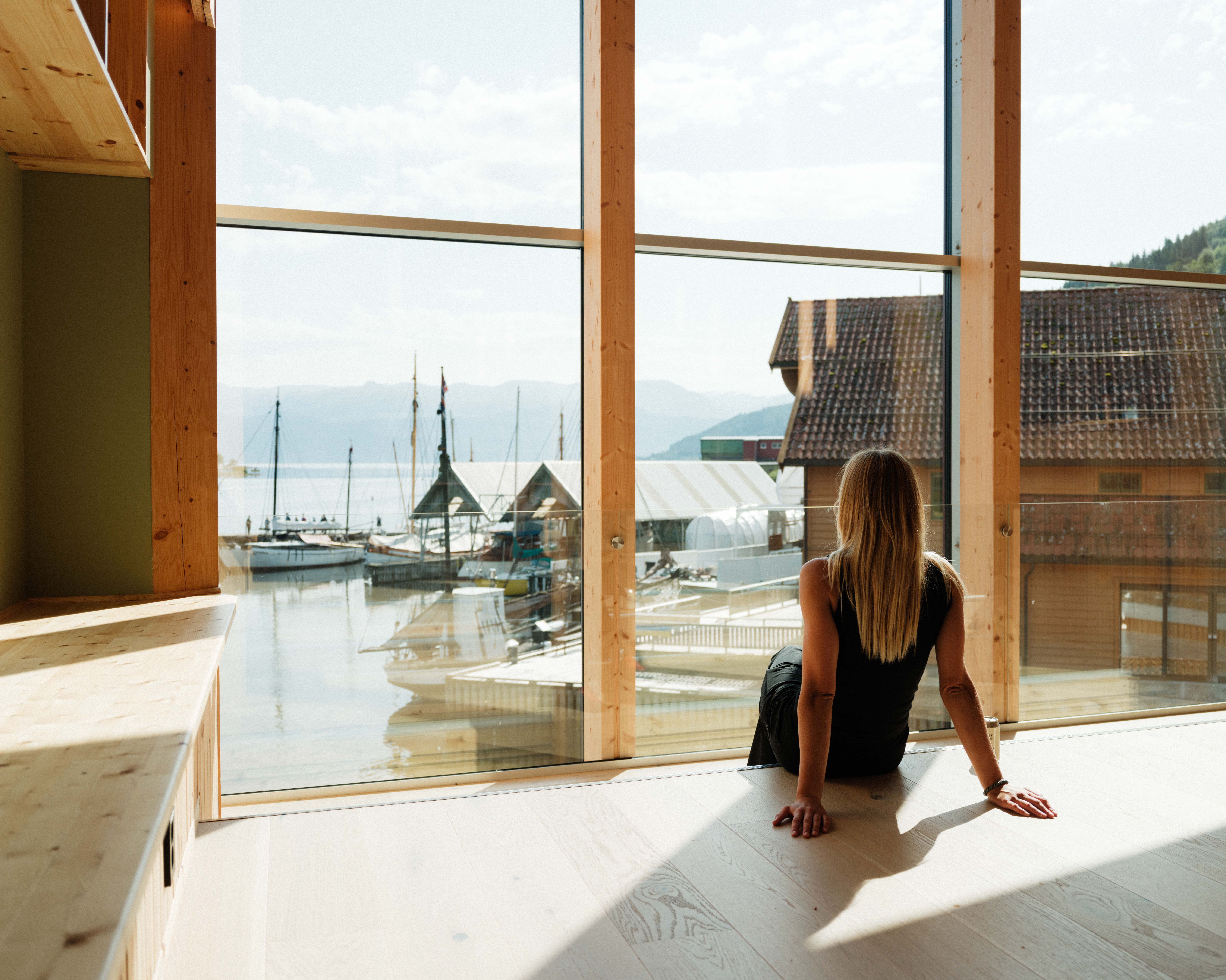 Relaxing with a view – enjoying the fjord and historic sailing ships at the Hardanger Maritime Centre.