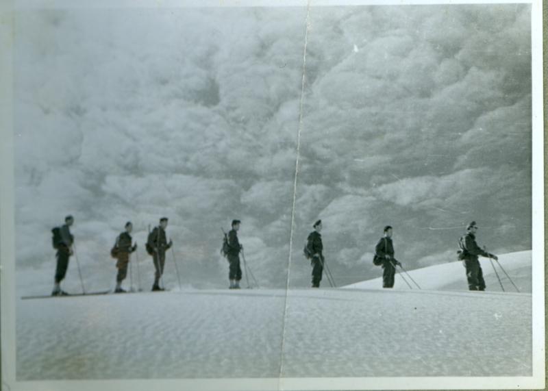 Soldater i vinterdrakt