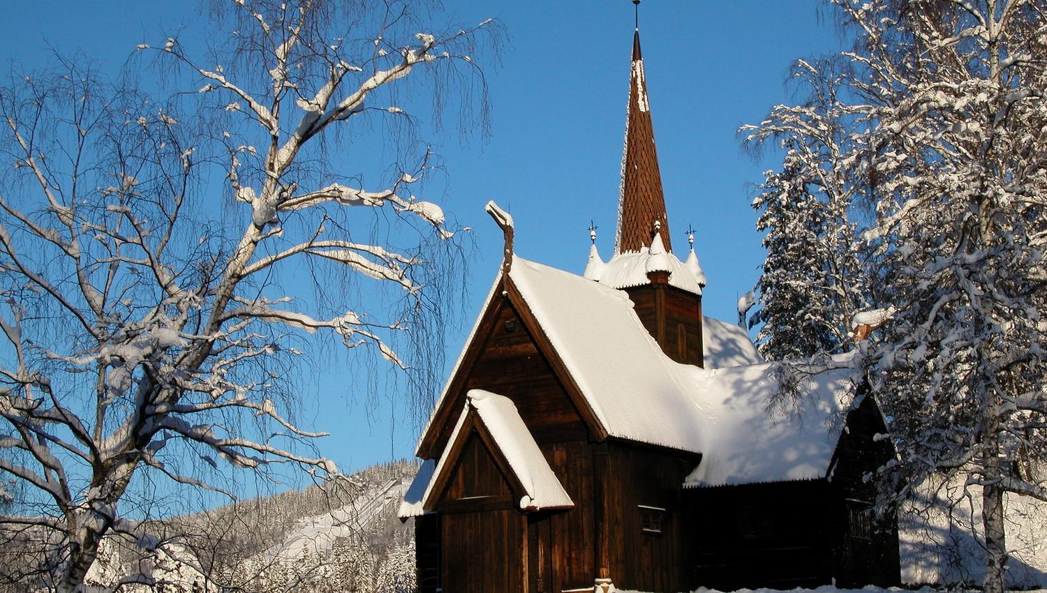 Garmo Stavkirke på Maihaugen - vinter