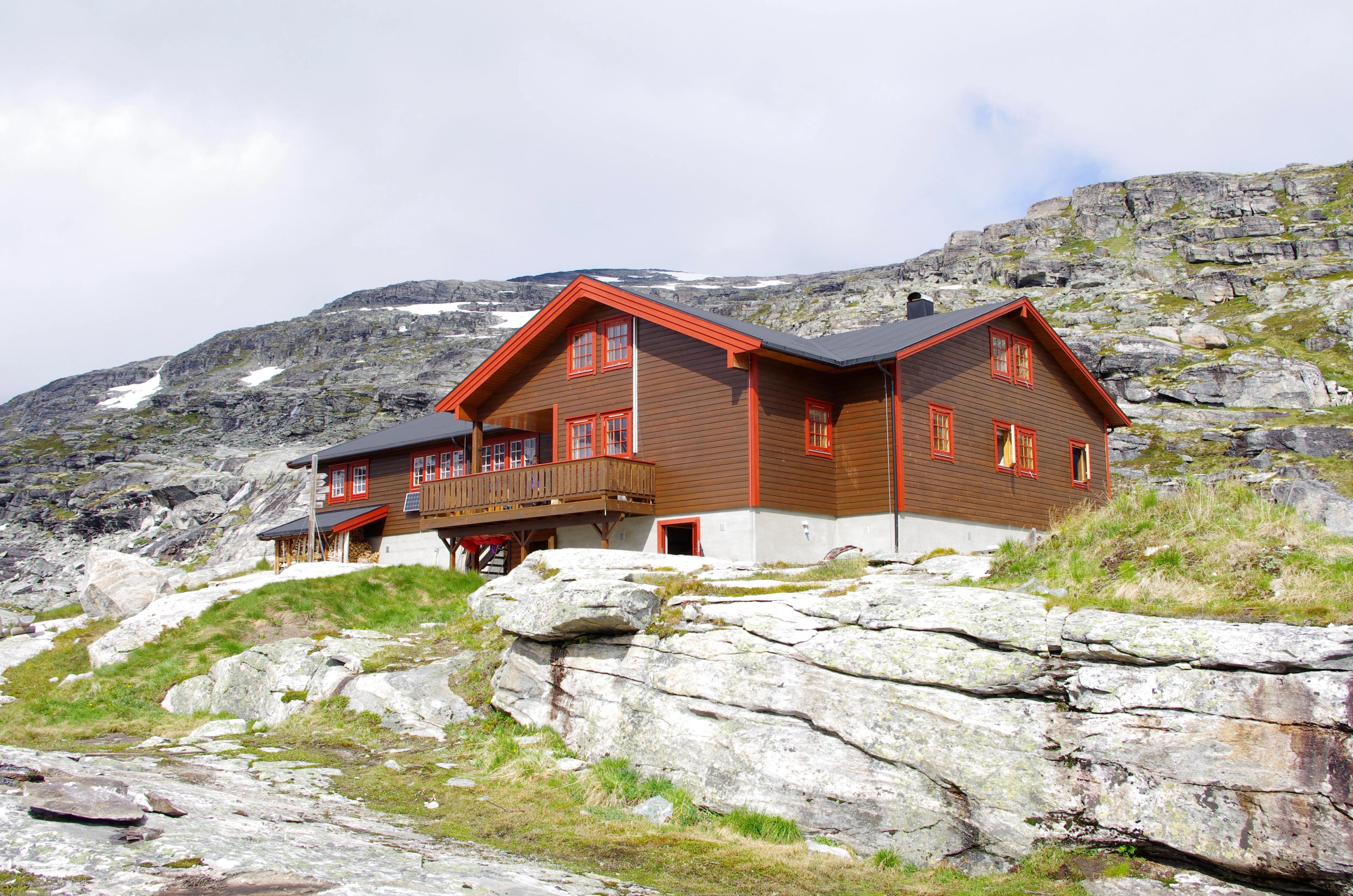 DNT Veltdalshytta mountain lodge