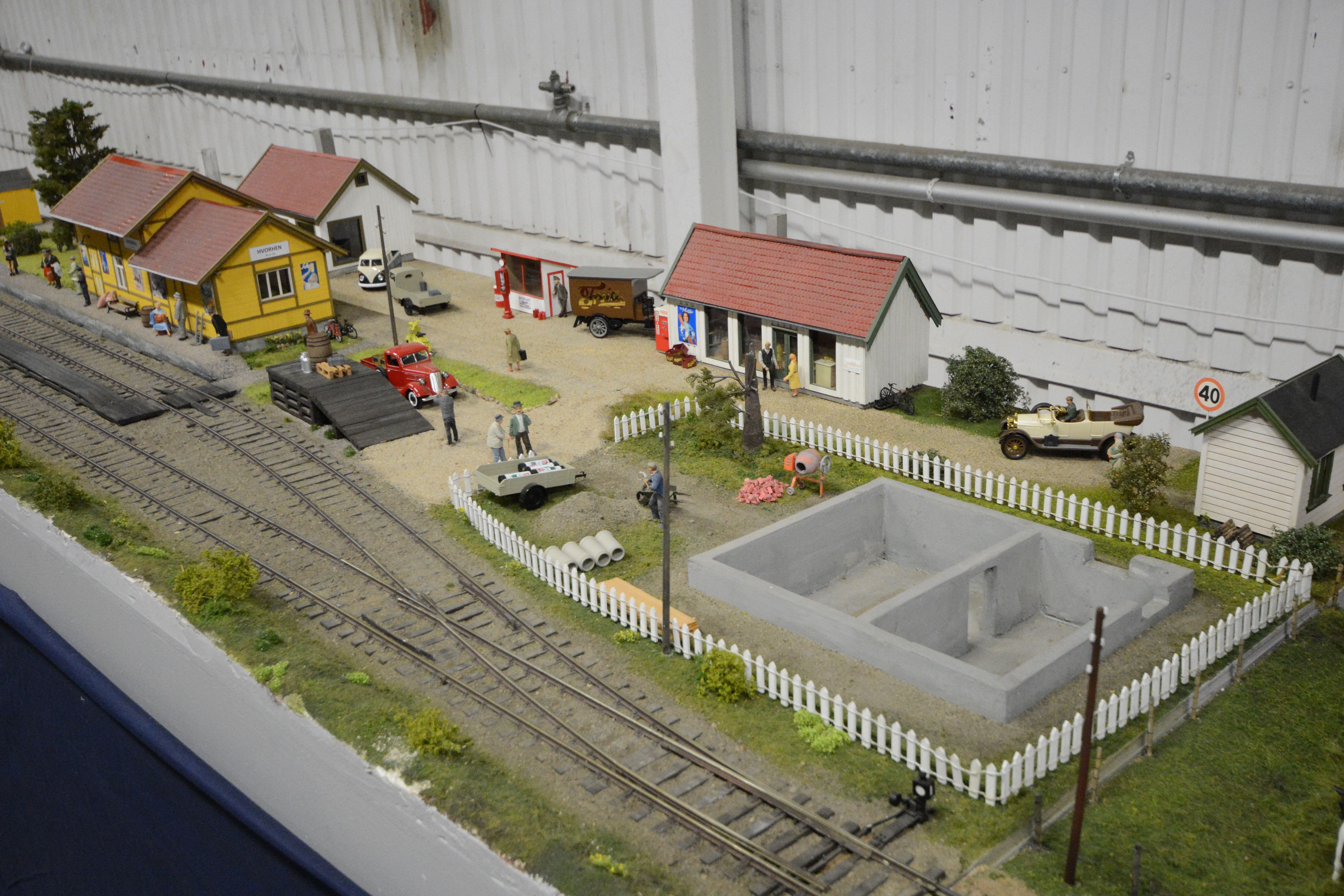 Styrkar Braathens modelljernbane på Næs Jernverk