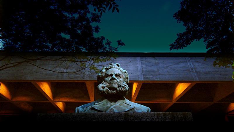 foto Tom Riis eksteriør 0003 OK2_mørk