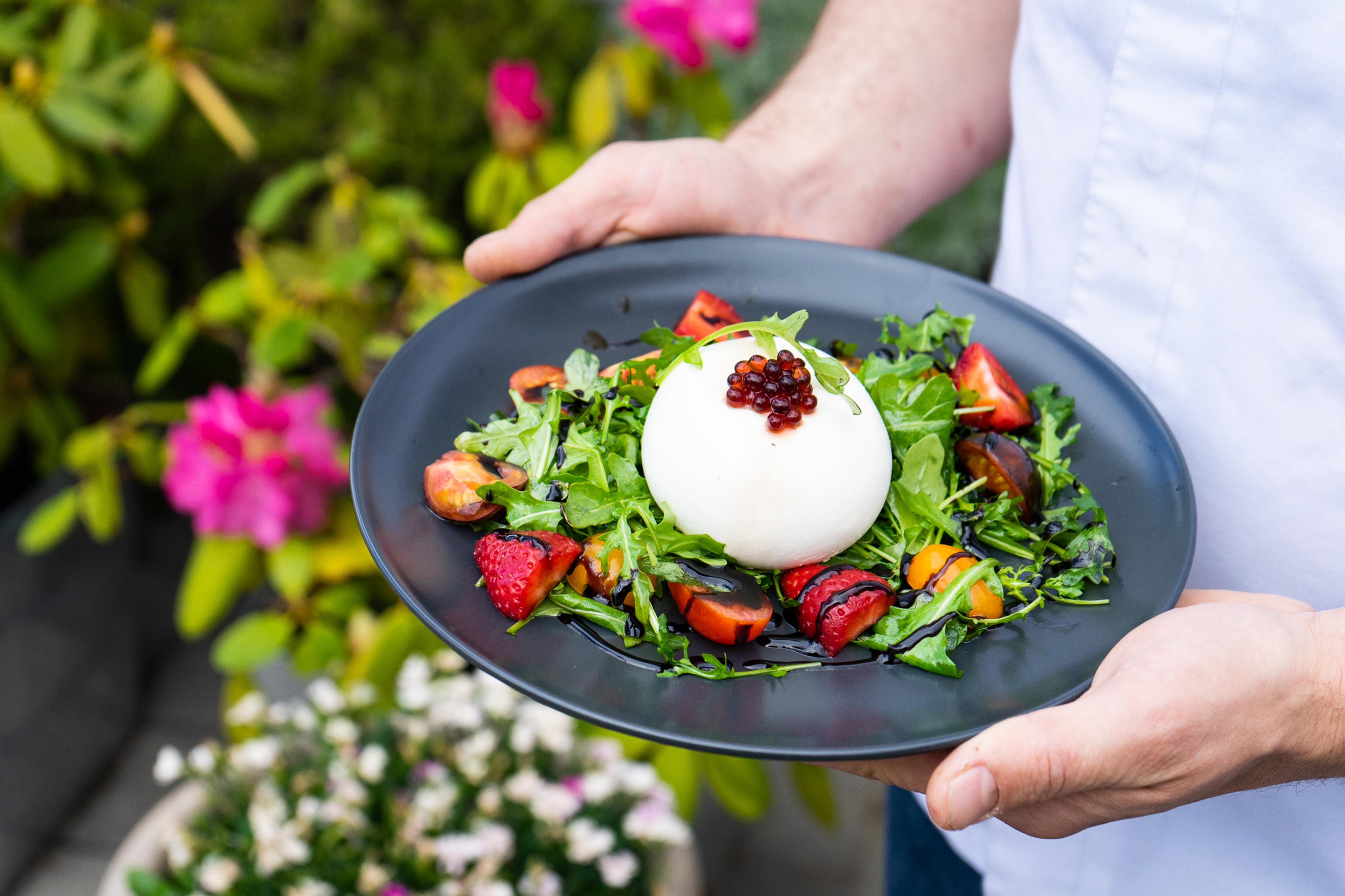 Sommersalat på The Lobby, Reenskaug Hotel