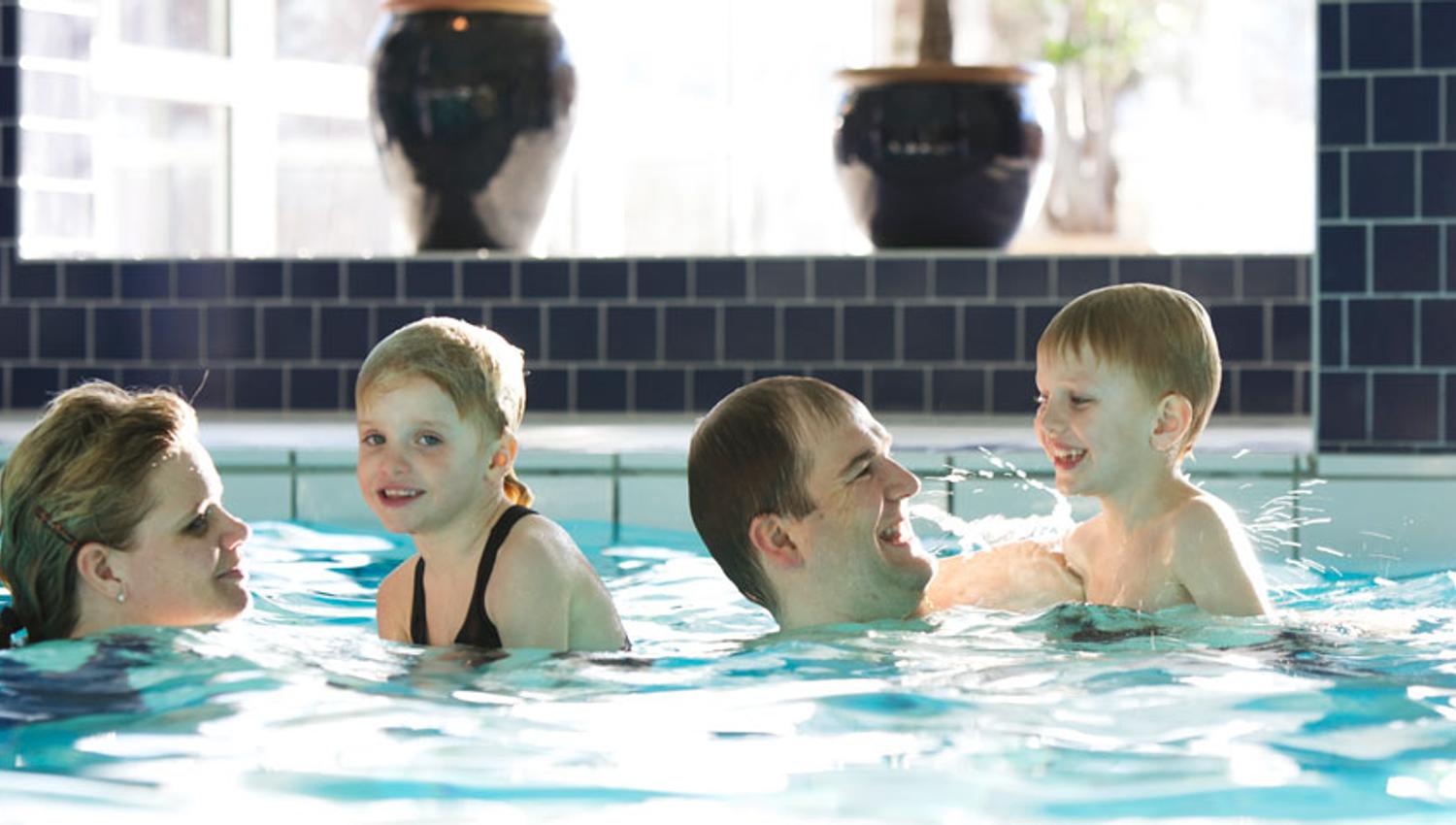 Svømmebasseng på Straand Hotel