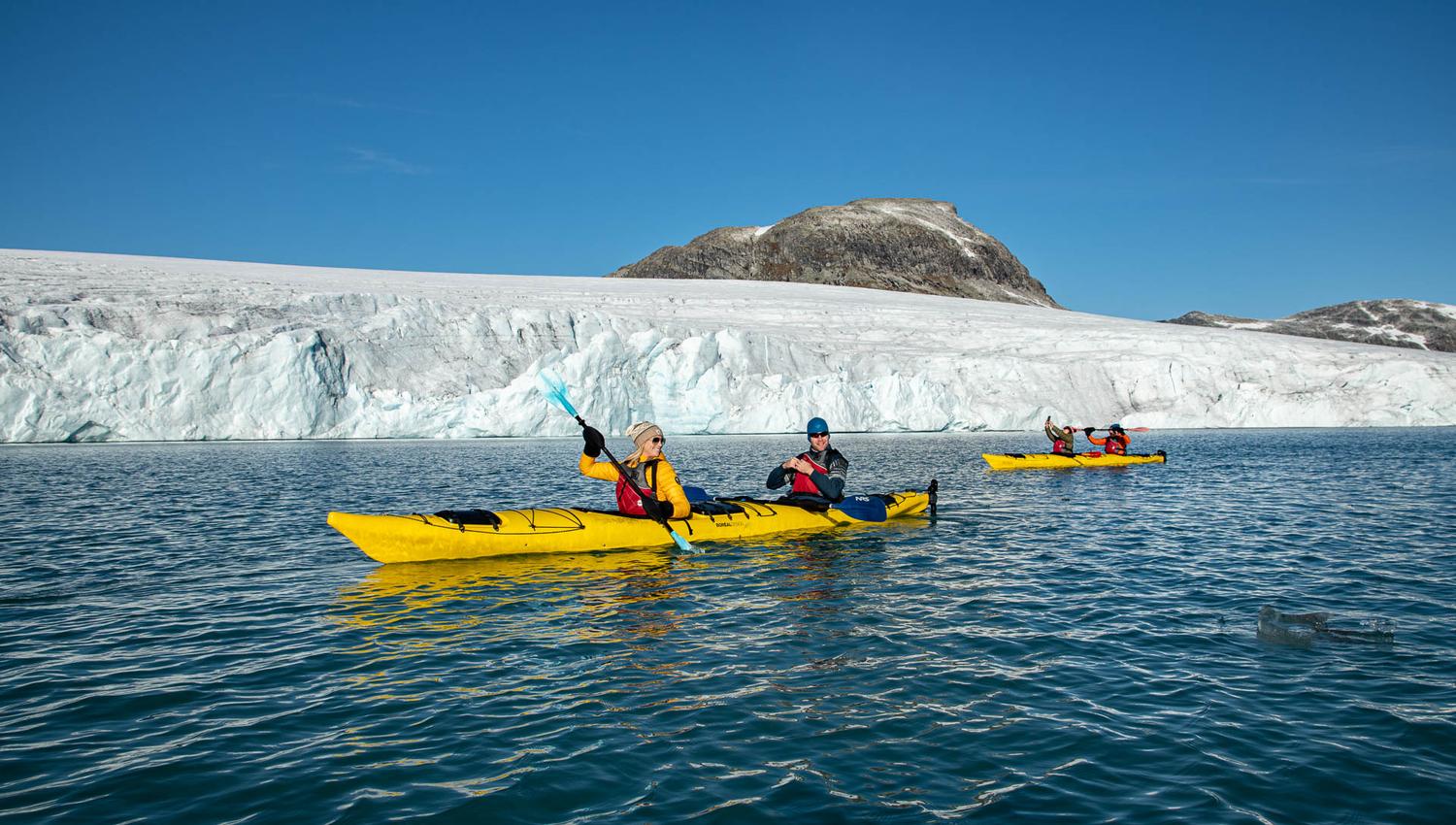 Brevandring & kajakkpadling, Austdalsbreen
