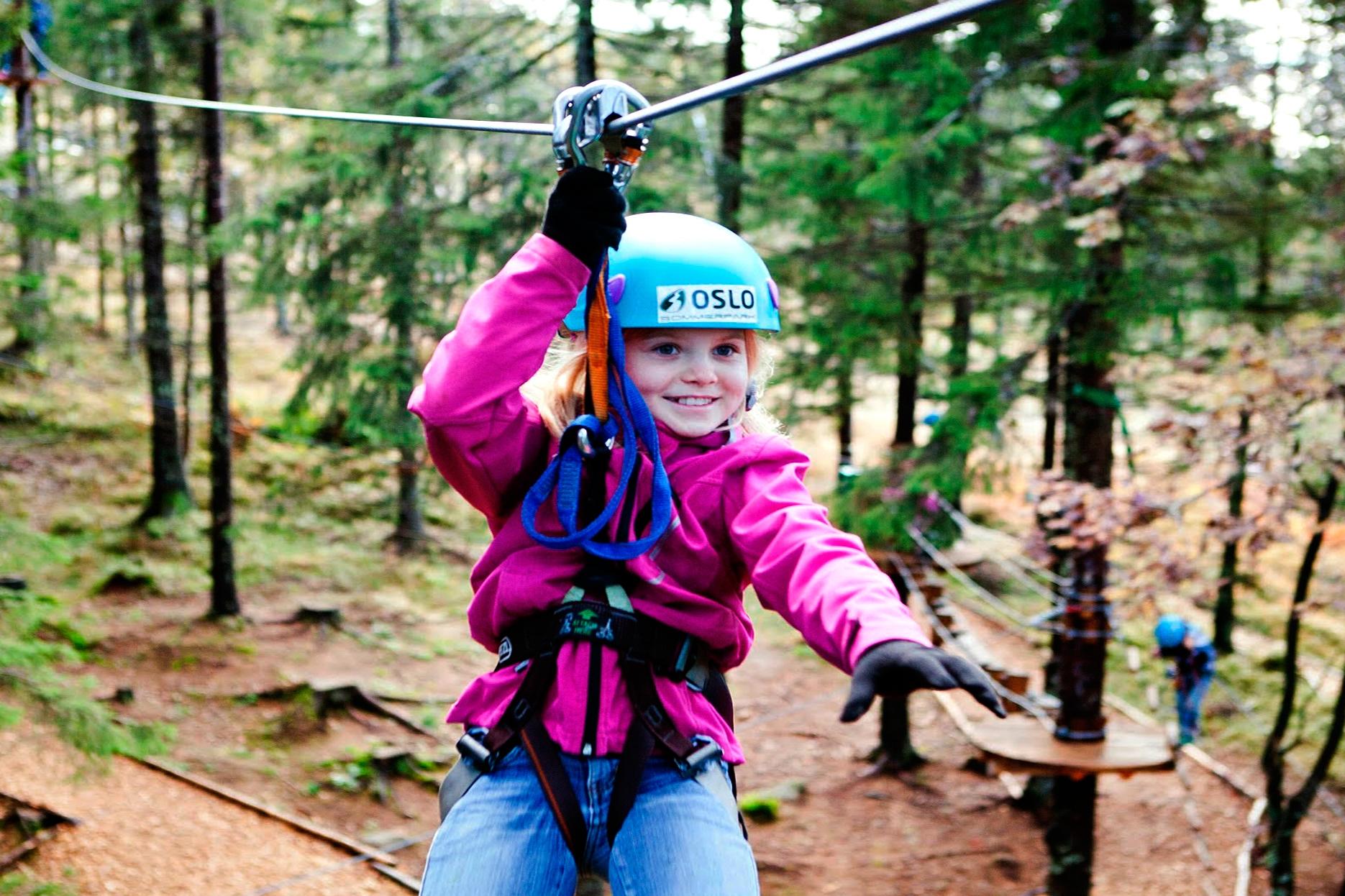 Ziplining at Skimore Oslo - Summerpark
