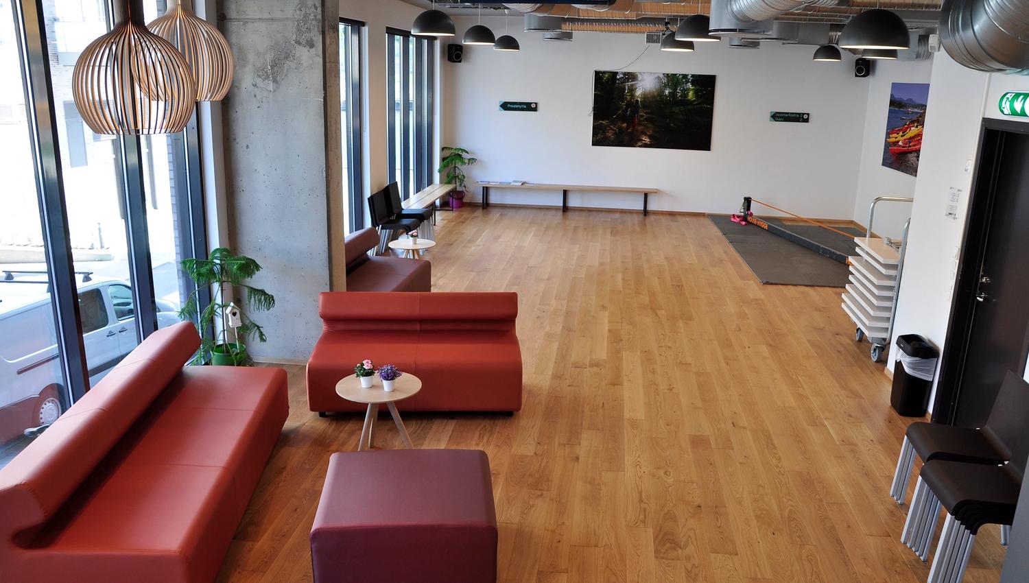 Lounge.