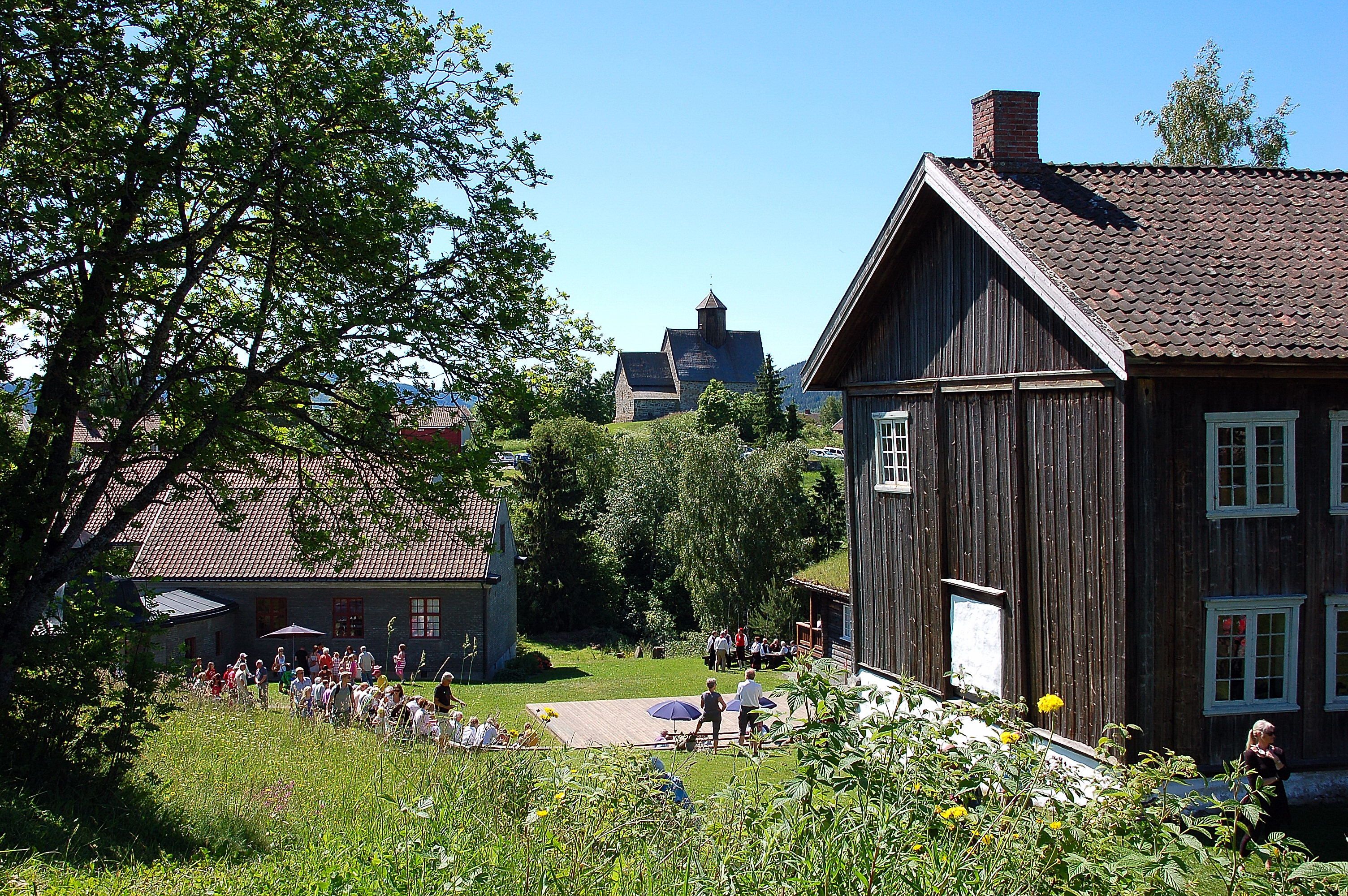 Hadeland Folkemuseum en fin sommerdag