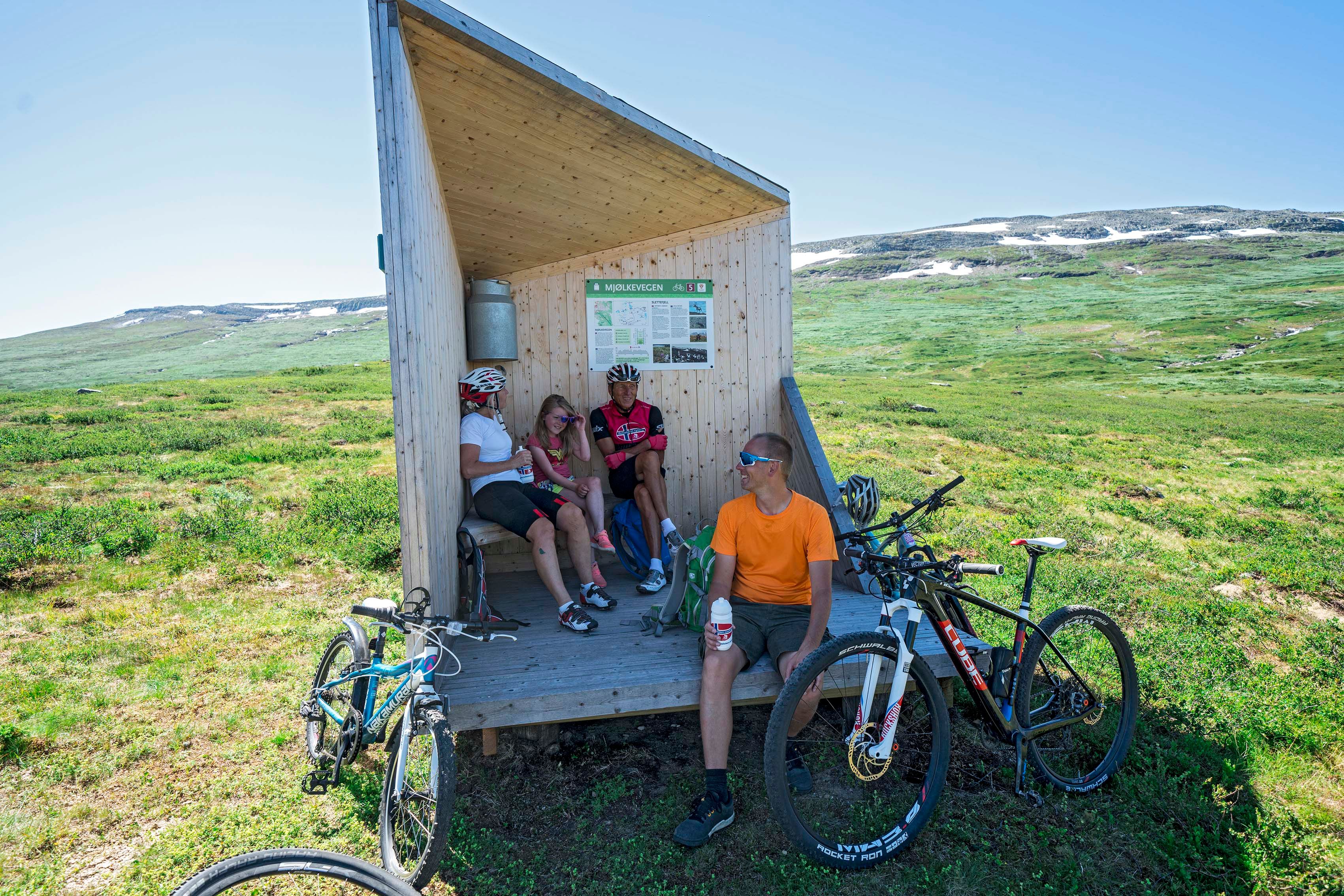 Mjølkevegen via Slettefjellet_mjølkerampe