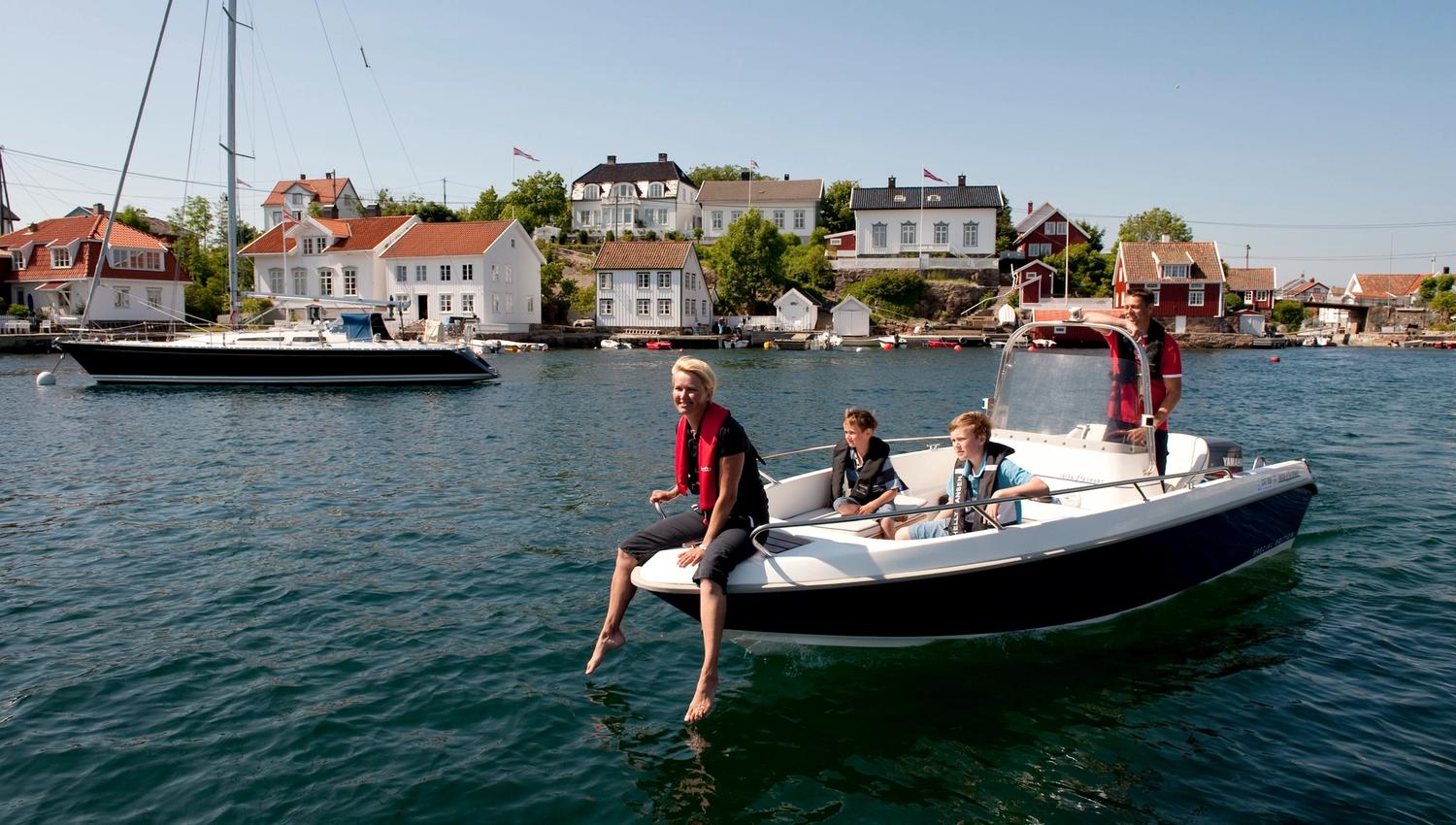 Båttur i Lyngør