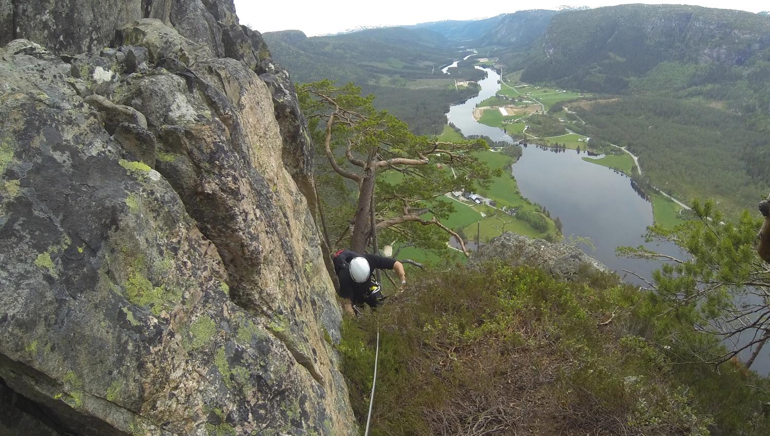 Via ferrata Straumsfjellet, Valle