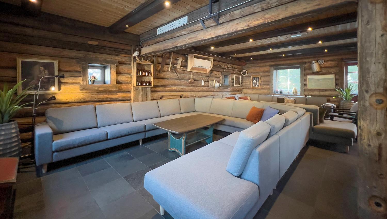 Living room with sofa and table.