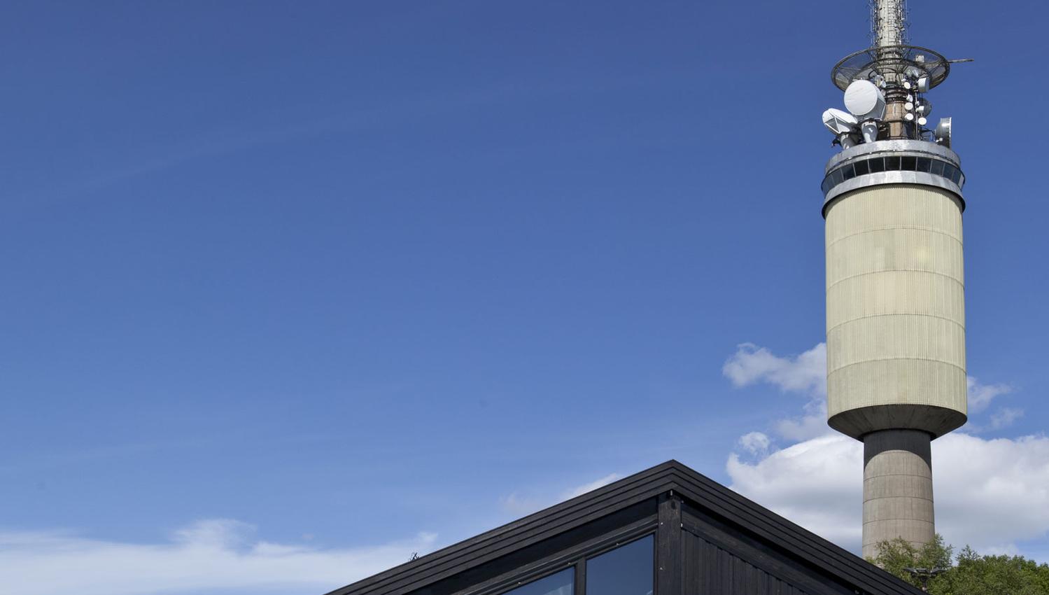 Entrance to Skimore Oslo - summerpark