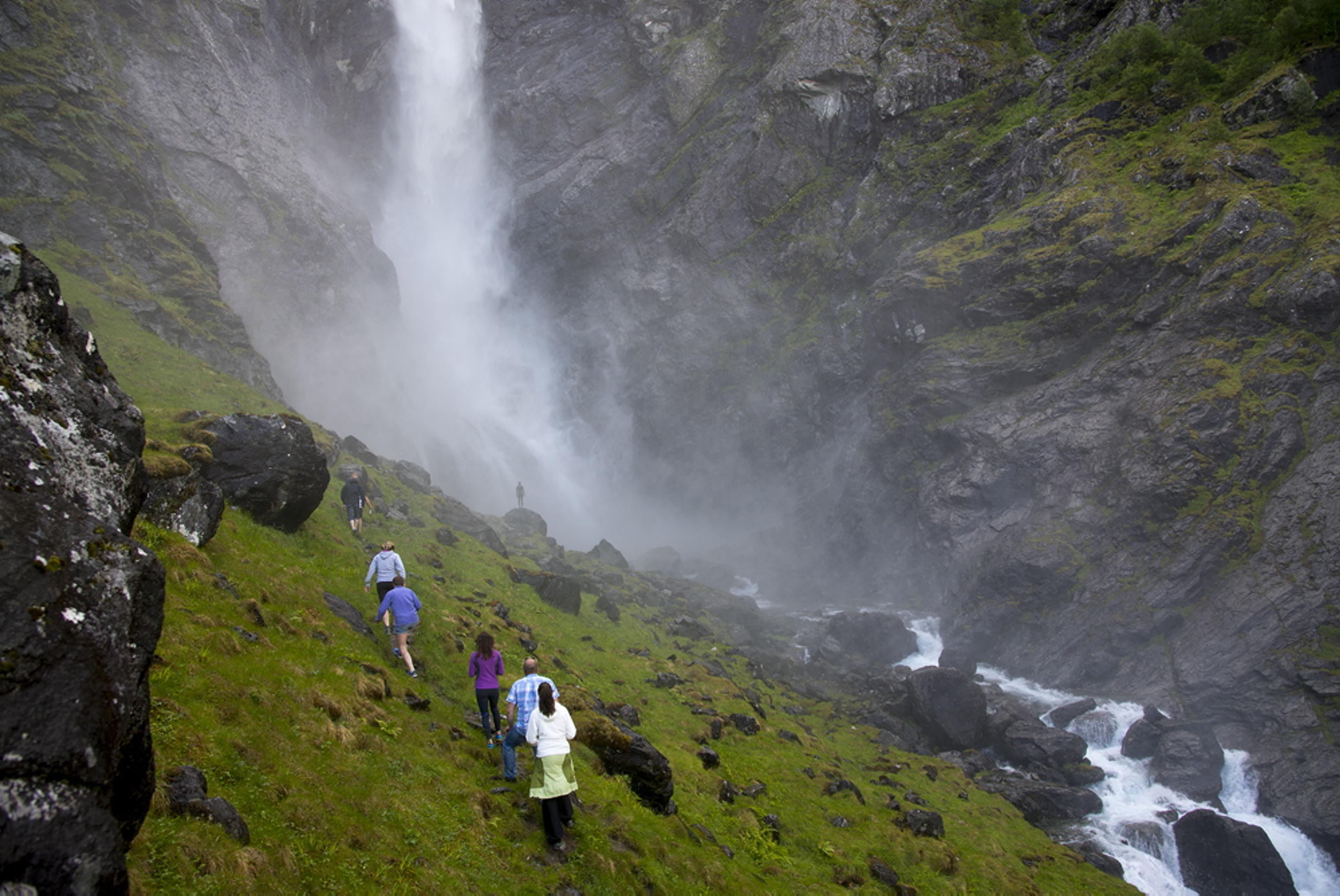 The Mardalsfossen Waterfall (20.06-20.08)