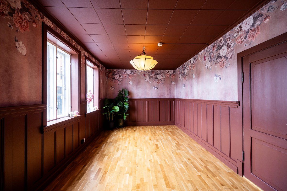 Venus café and Lounge