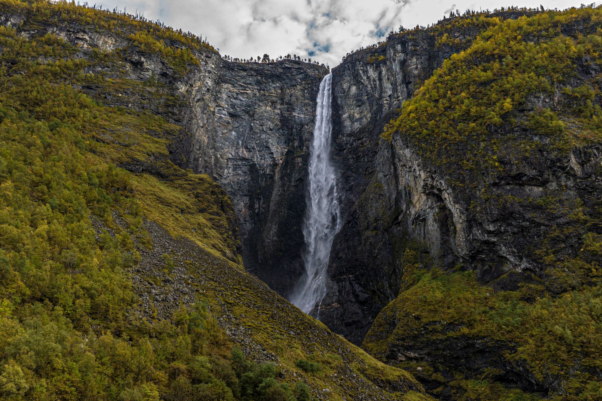 Vettisfossen Waterfall