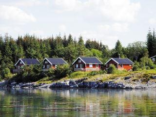 Offersøy Camping – Accommodation with boat and bike rental
