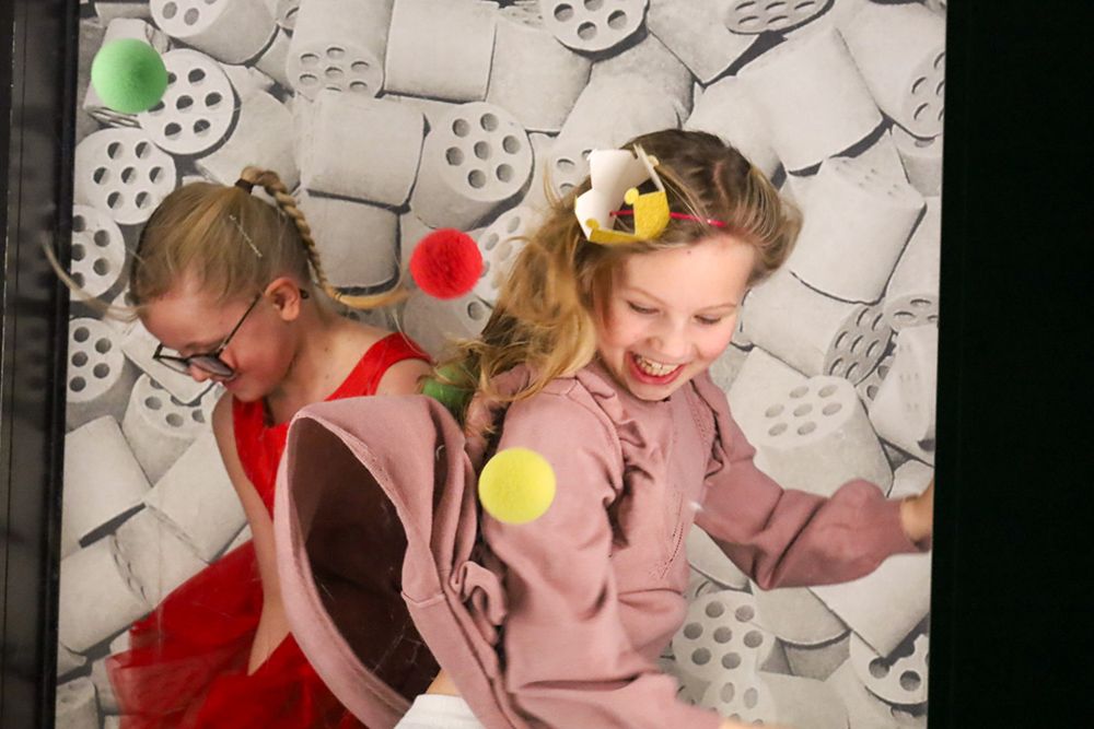 jenter leker på DuVerden