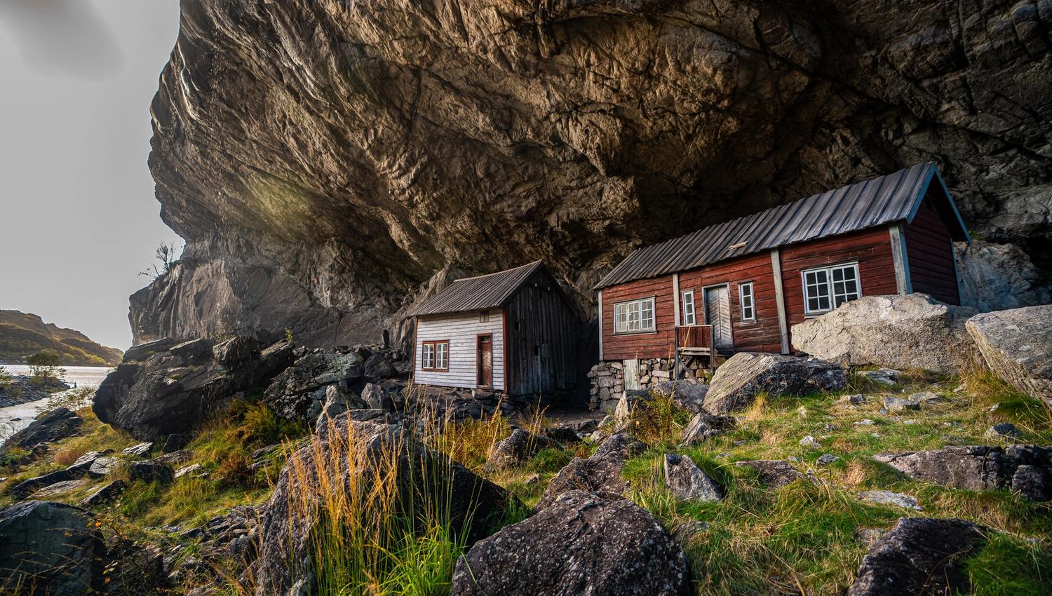 Helleren i Jøssingfjord