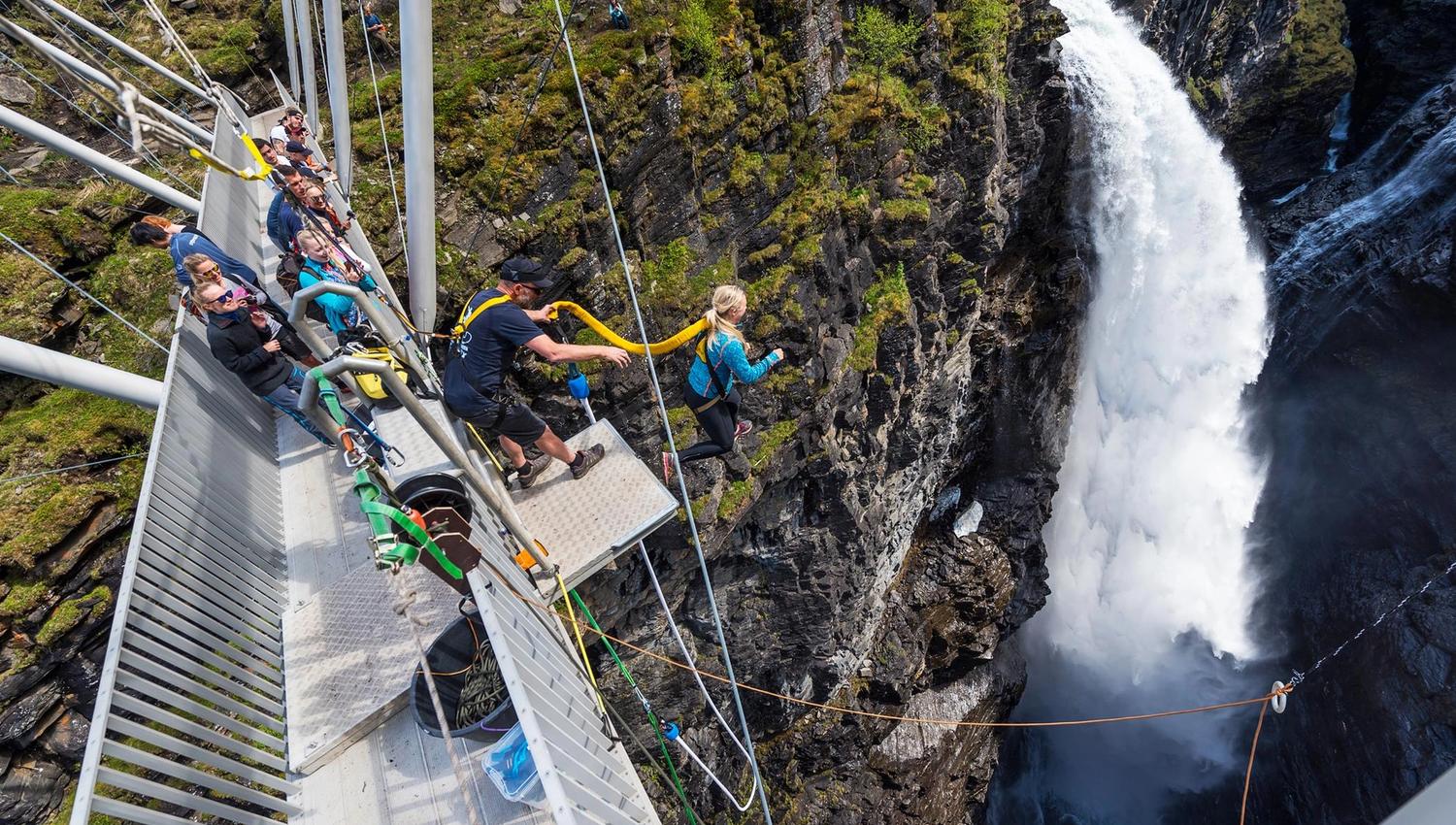 Bungee Jumping into the Grand Canyon of the Arctic