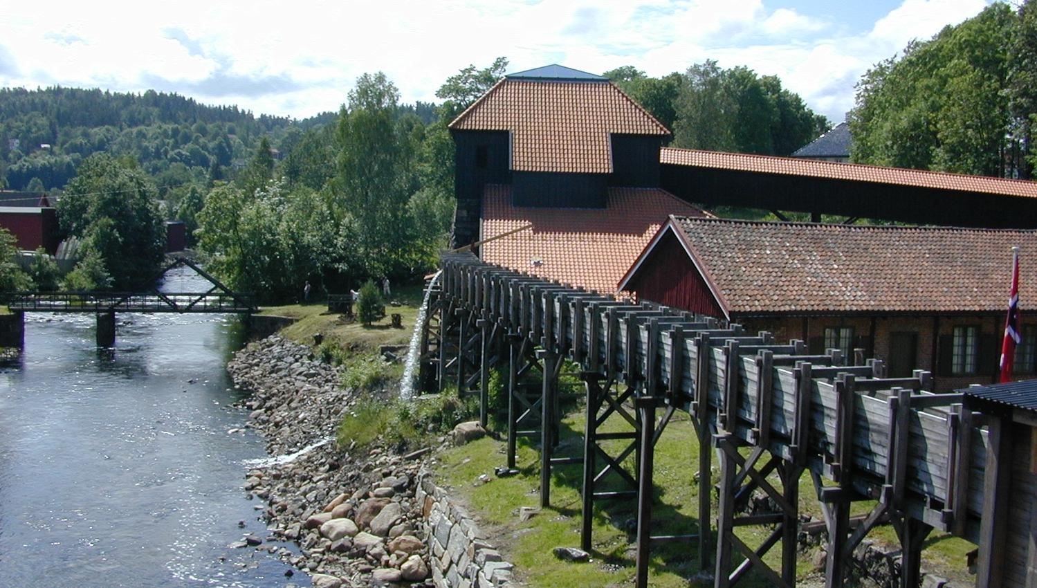 Næs Jernverksmuseum, masovnen og elva