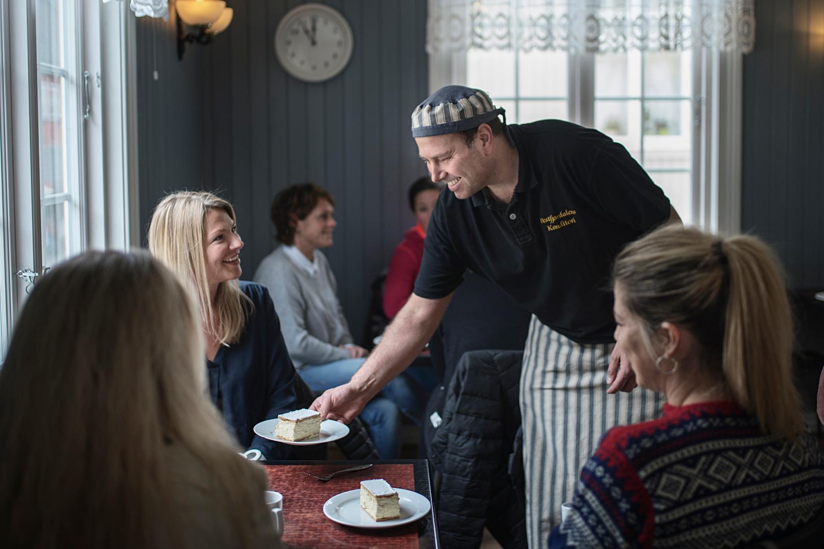 Napoleonskaka_BAW_01web