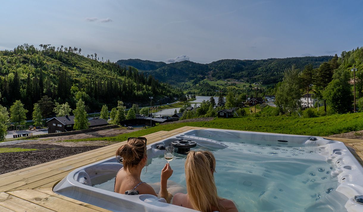 utendørs boblebad på Morgedal Hotell