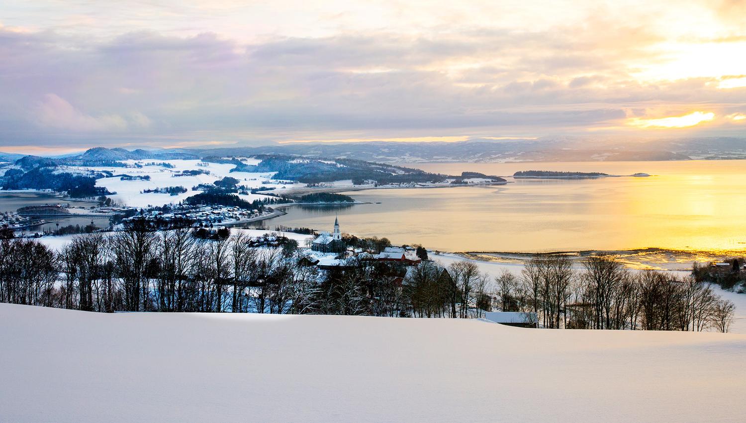 The view from Husfrua Country Farm Hotel in Winter. Photo: Lena Johnsen