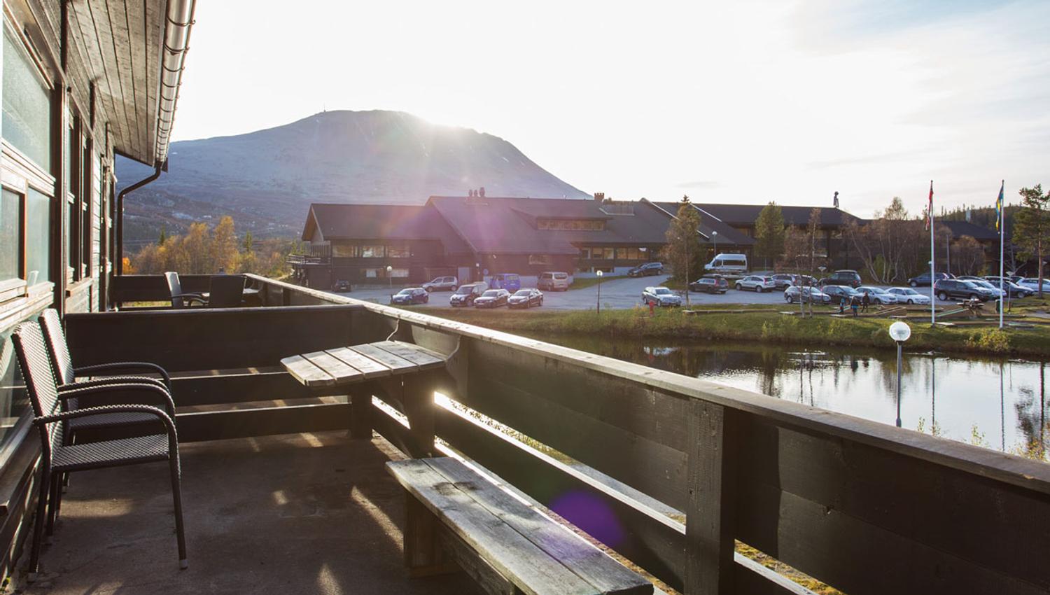 utsikt mot Gaustablikk og hotellet fra hytte