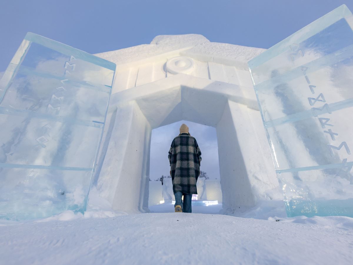 ENtrance to Tromsø Ice Domes, made of ice and snow
