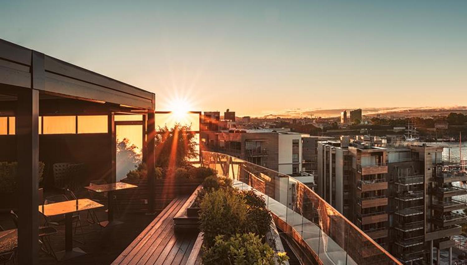 utsikt over aker brygge, oslofjorden og Oslo by