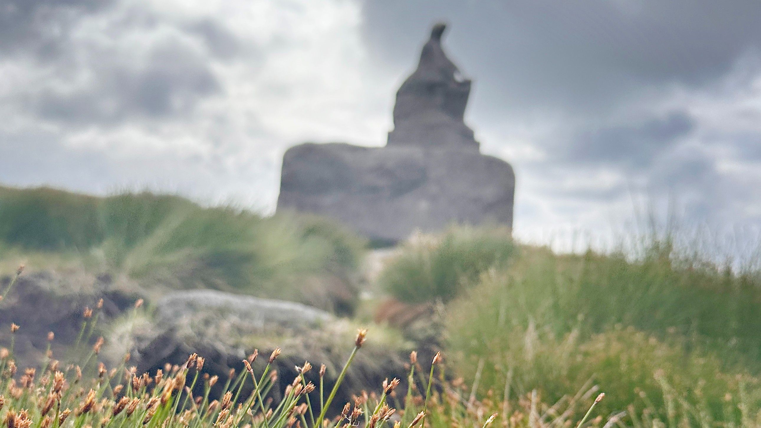 The Mother Norway statue itself